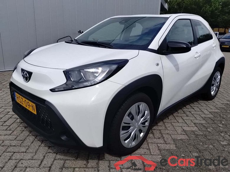 TOYOTA Aygo X 1.0 VVT-i MT Play