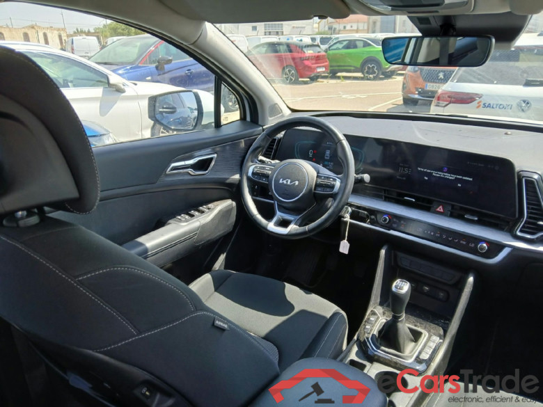 KIA Sportage / 2022 / 5P / todoterreno 1.6 CRDi MHEV 100kW (136CV) Business 4X4 #3