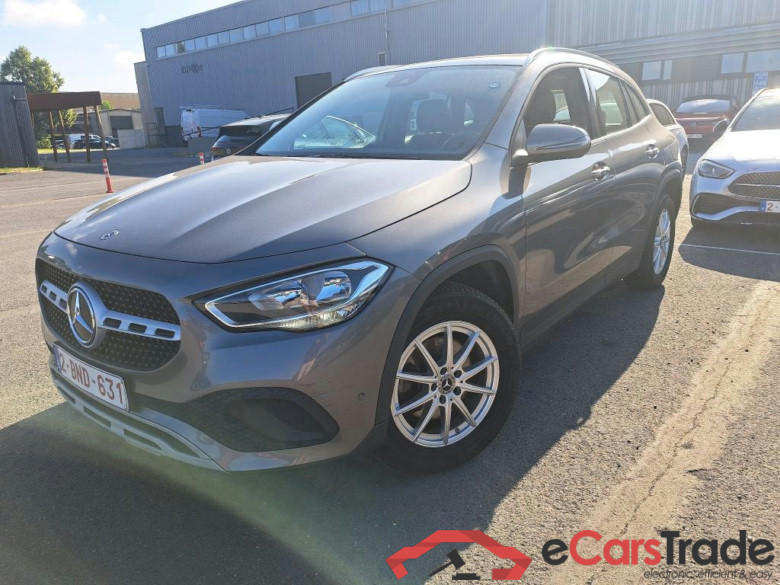 MERCEDES-BENZ GLA 2.0 GLA 180 D DCT BUSINESS SOLUTION ESS #1