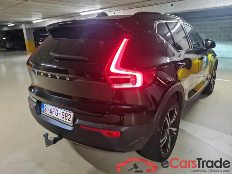 VOLVO XC40 1.5 T4 RECHARGE GEARTRONIC R-DESIGN #4