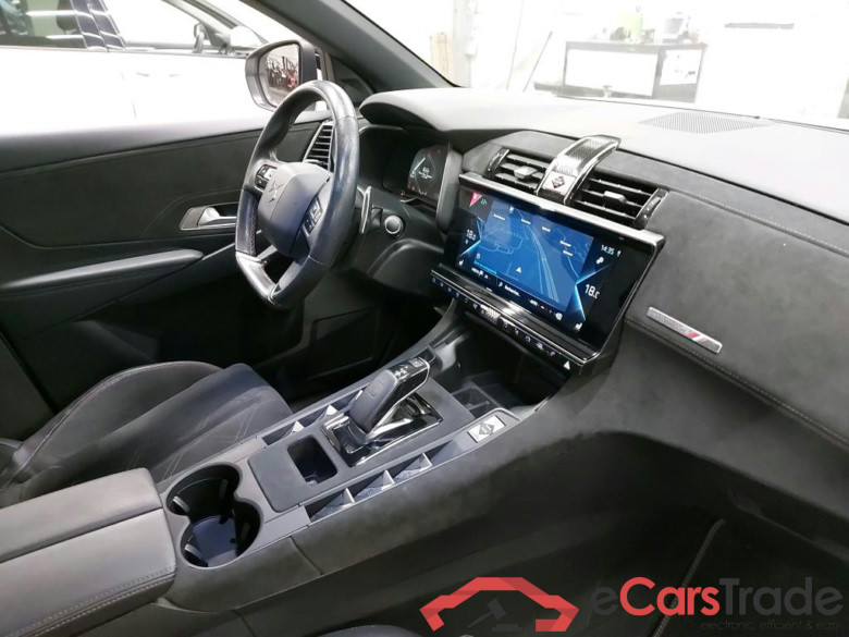 DS - DS  DS 7 CROSSBACK E-Tense PERFORMANCE Line 225PK With Heated Seats & Alarm System & Pack Easy Access & Pano Roof  * PETROL HYBRID * #3