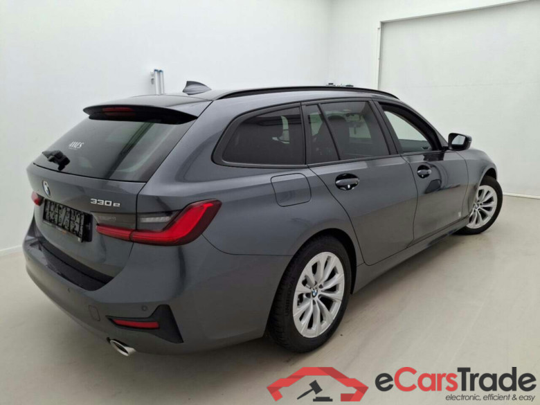 BMW 3-SERIE TOURING 330E AUT #2