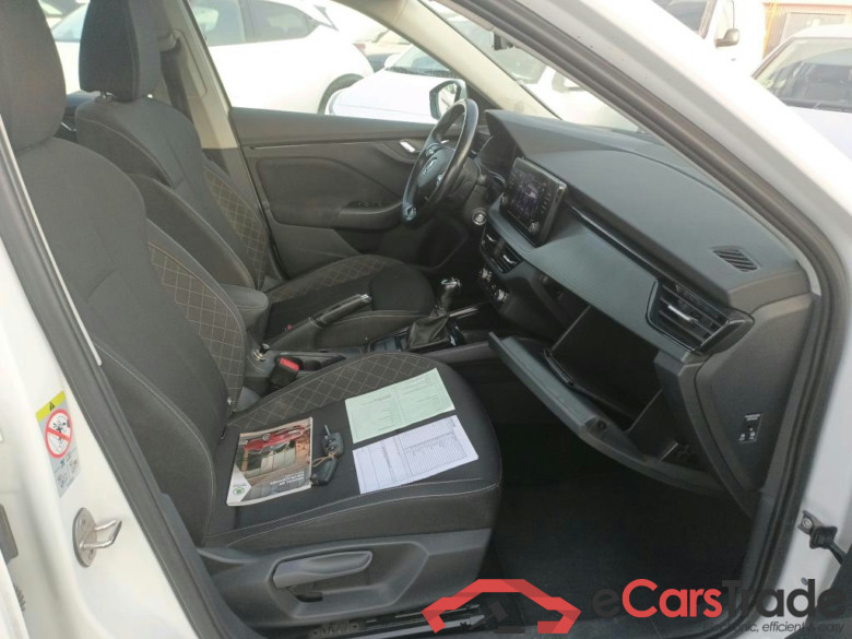 SKODA KAMIQ 1.0 TSI 81kW (110CV) DSG Ambition #6