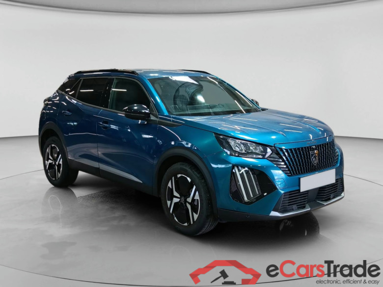 Peugeot 2008 Allure 1.2 PureTech 100 S&S BVM6 #2