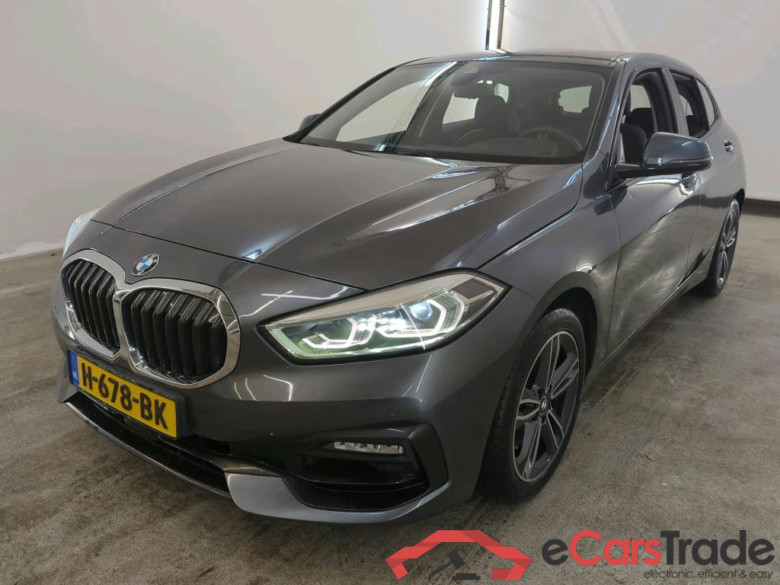 BMW 1 Serie 118iA  Sport Line 5d #1