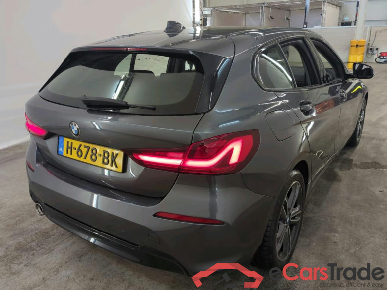 BMW 1 Serie 118iA  Sport Line 5d #2