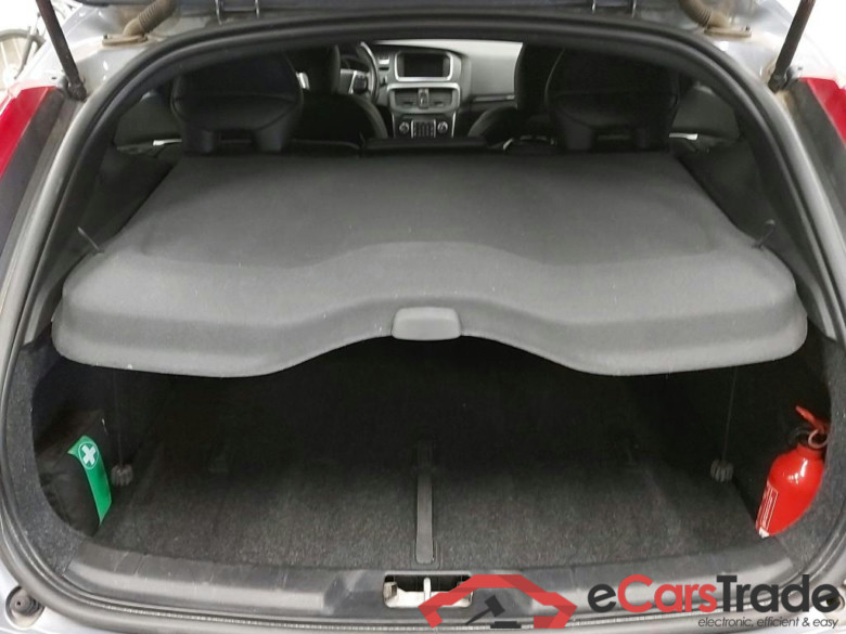 Volvo V40 2.0 T2 R-Design LED Navi Sport-Leather Klima PDC ... #6