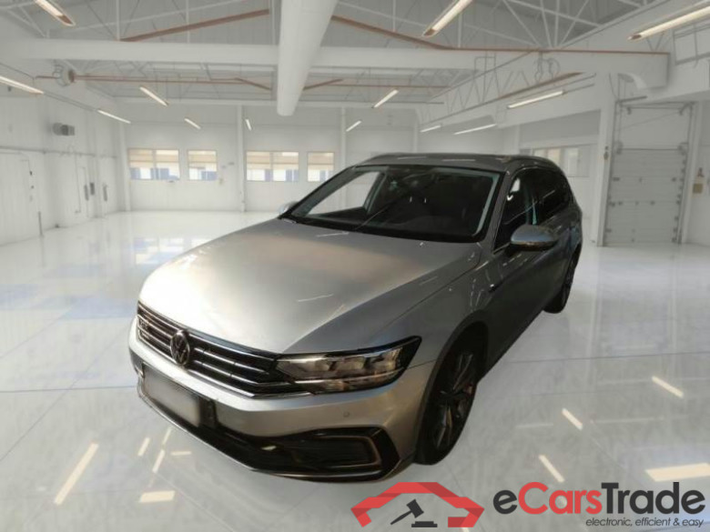 VOLKSWAGEN PASSAT / 2019 / 5P / STATION WAGON VAR. 1.4 PLUG IN HYBRID GTE DSG