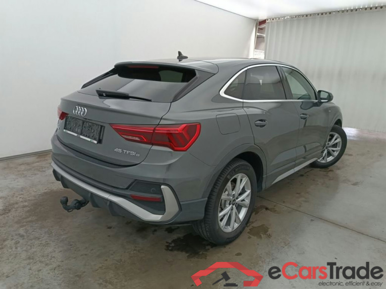 Audi Q3 Sportback 45 TFSI e S tronic S Line 5d #2