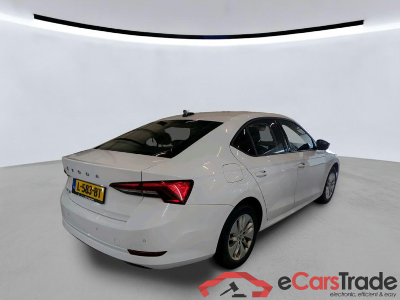 SKODA Octavia 81 kW #5