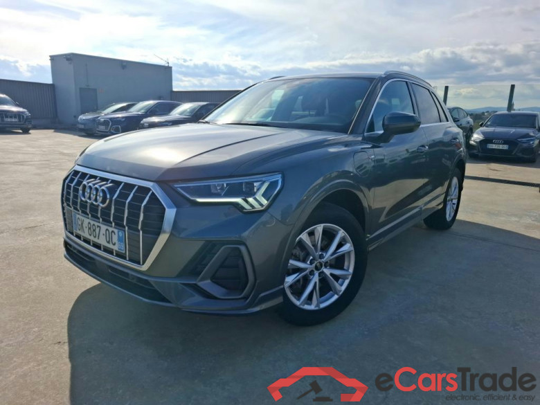 AUDI Q3 / 2018 / 5P / SUV 45 TFSI E 245 S TRONIC S LINE #2