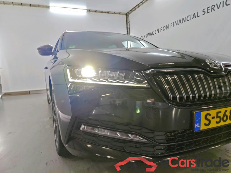 SKODA Superb Combi 115 kW #4