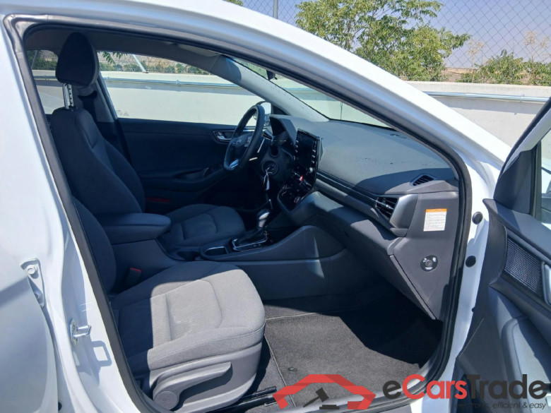 HYUNDAI IONIQ / 2019 / 5P / berlina con portón 1.6 GDI HEV Klass DCT #6
