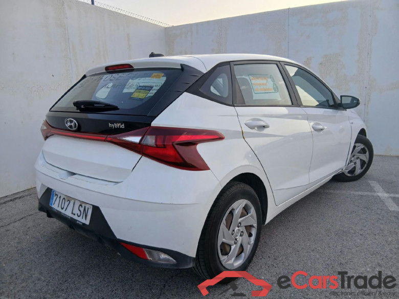 HYUNDAI i20 / 2020 / 5P / berlina con portón 1.0 TGDI 74kW (100CV) 48V Essence #2
