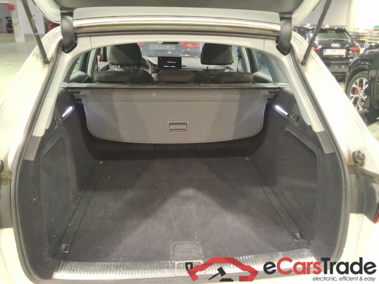 AUDI A4 AVANT 2.0 35 TDI 120KW S TR ATTRACTION B.E. #3