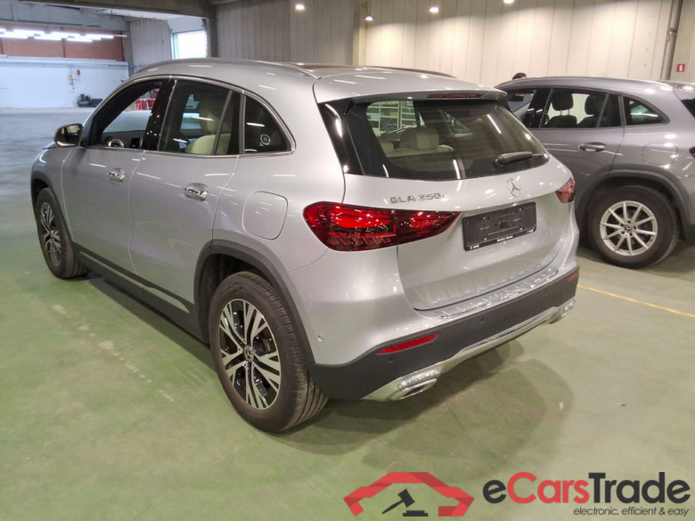 MERCEDES-BENZ GLA 1.3 GLA 250 E DCT BUSINESS SOLUTION #2