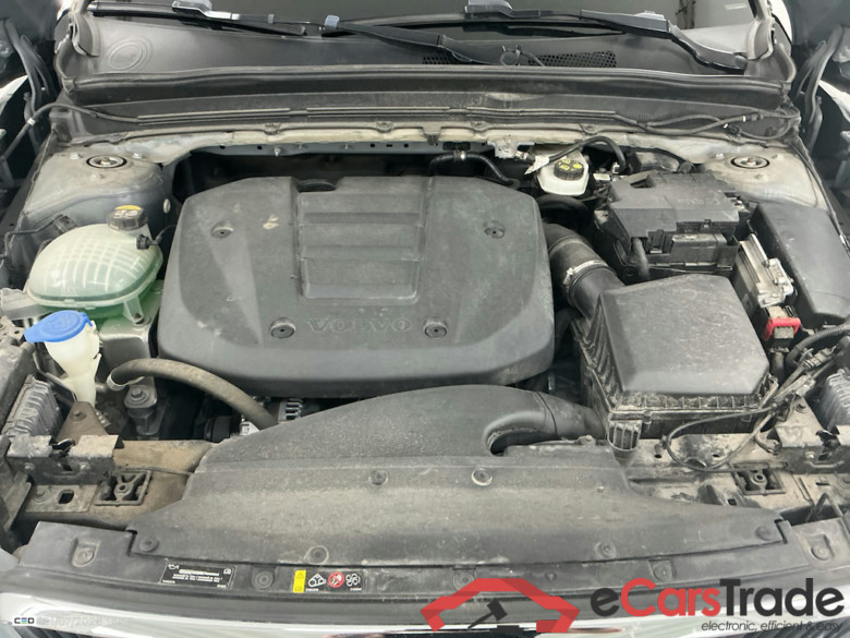 VOLVO XC40 1.5 T2 GEARTRONIC MOMENTUM CORE #6
