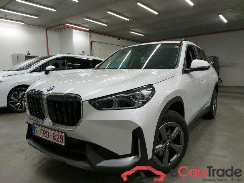 BMW - BMW X1 sDrive18dA 136PK Pack Premium & PREPARATION for Driving Assistant & PREPARATION For Heated Seats & Steering Wheel