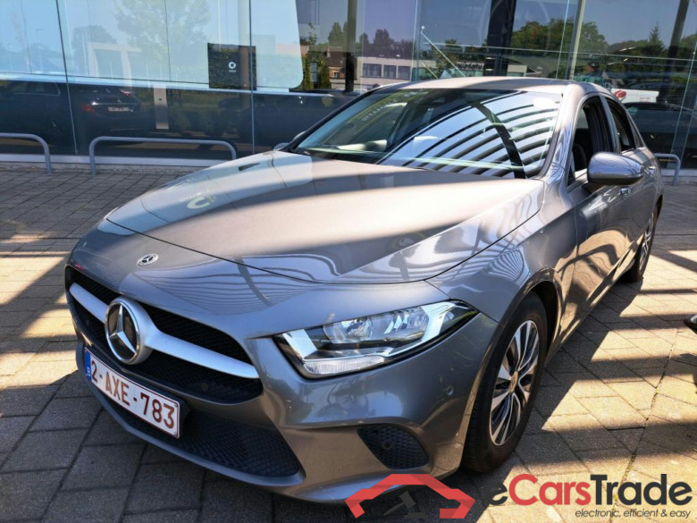 MERCEDES - MER A BERLINE A 180 136PK Business Solution * PETROL *