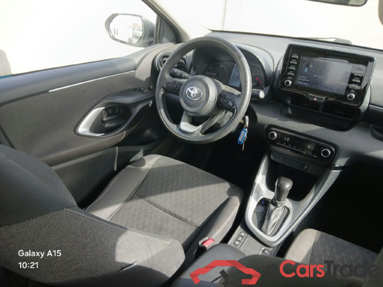 TOYOTA YARIS 1.5 120H Business Plus #3