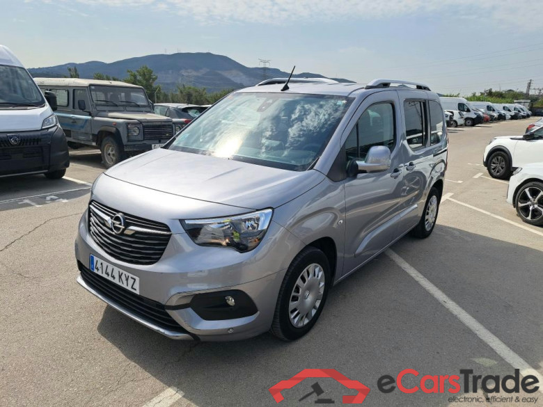 OPEL Combo Life / 2018 / 5P / monovolumen compacto 1.2 T S/S Selective L #1