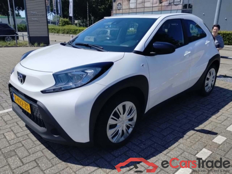 TOYOTA Aygo X 1.0 VVT-i MT Play