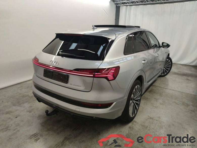 AUDI E-TRON 95 kWh 55 408 Quattro S line 5d #2
