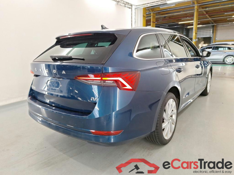 SKODA OCTAVIA COMBI 1.4 TSI PHEV 150KW DSG CLEVER #4