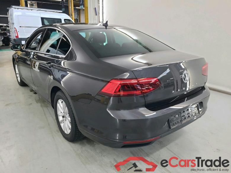 VOLKSWAGEN PASSAT DIESEL - 2019 1.6 TDi SCR Style Business DSG #3