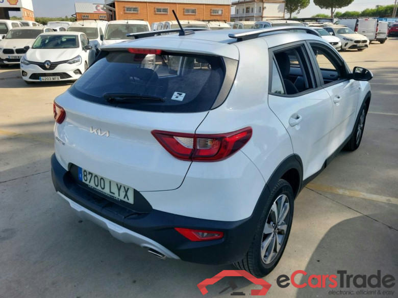 KIA Stonic / 2017 / 5P / todoterreno 1.2 DPi 62kW (84CV) Concept #2