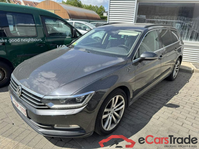 VOLKSWAGEN Passat SW Dsl Passat SW 2.0 TDi SCR Comfortline Bus. DSG (EU6.2) #1
