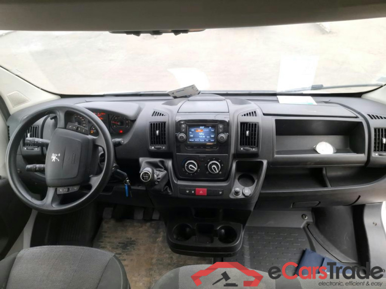 PEUGEOT Boxer / 2014 / 4P / Fourgon tôlé BLUEHDI 110 PREMIUM 335 L2H2 #5