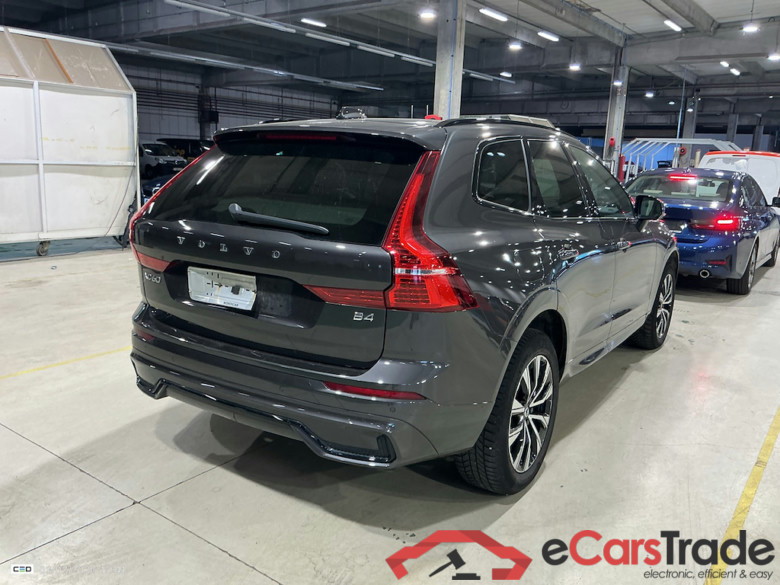 VOLVO XC60 2.0 B4 D MHEV PLUS DARK AUTO #4