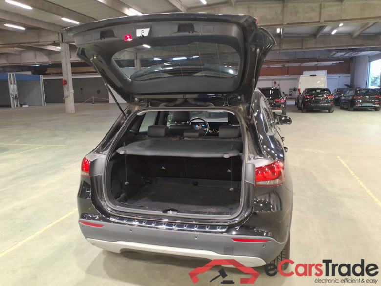 MERCEDES-BENZ CLASS GLA DIESEL (H247) GLA 200 d Business Solution #3