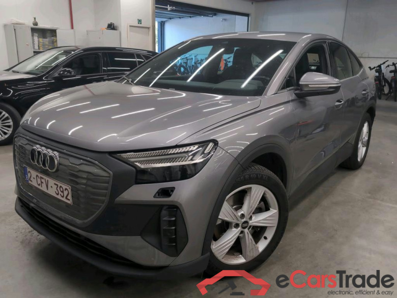 AUDI - AUD Q4 SB E-TRON 40 Attraction 204PK Pack Platinum With Heated Seats & Comfort Pack & Matrix LED & Assistance Tour Plus & Powered Trunk Opening  * ELECTRIC * #1