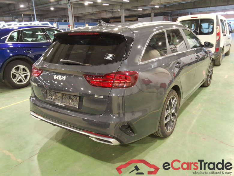 KIA CEE'D SPORTSWAGON 1.6 GDI PHEV BUSINESS LINE DCT #4
