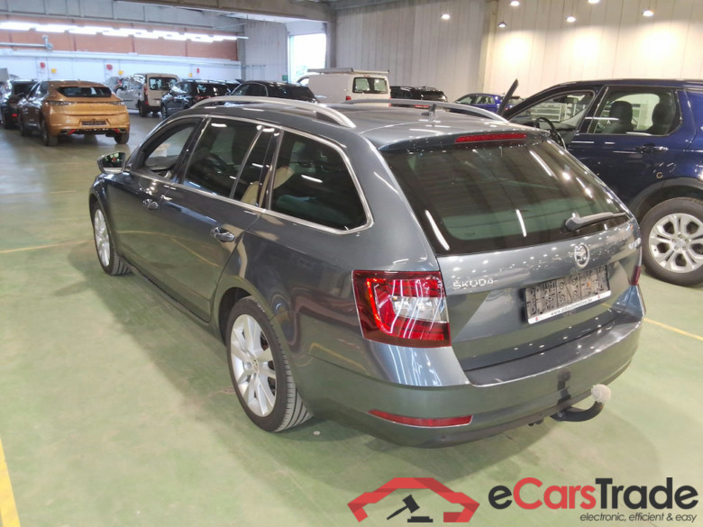 SKODA OCTAVIA COMBI - 2017 1.5 TSI ACT Style DSG #2