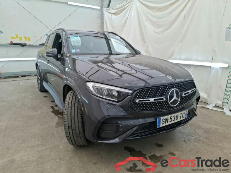MERCEDES-BENZ GLC / 2022 / 5P / SUV GLC 300 e AMG Line 4MATIC #4