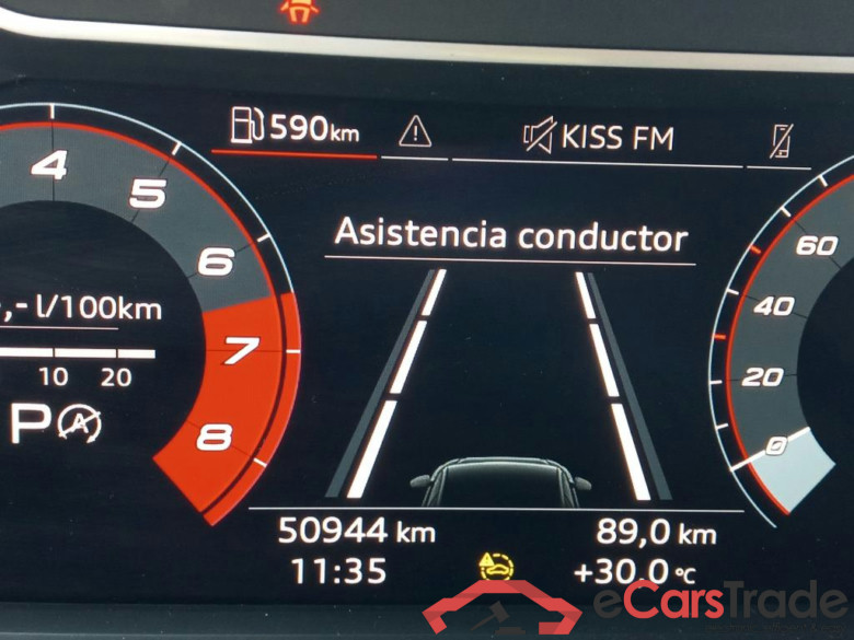 AUDI A1 / 2018 / 5P / berlina con portón Sportback Adrenalin 30 TFSI 81kW S tron(SP) #4