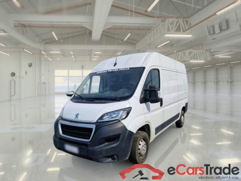 PEUGEOT BOXER / 2014 / 4P / FURGONE 333 L2H2 2.2 BLUEHDI 140CV SeS #1