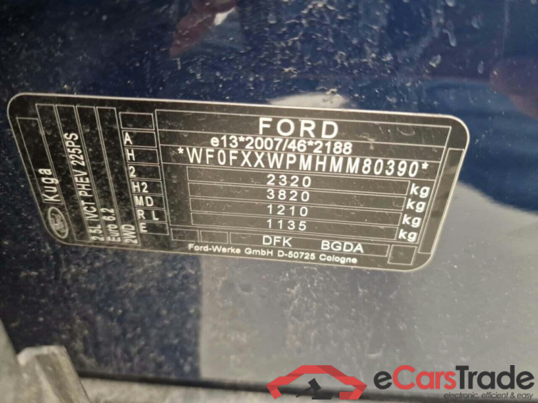 FORD KUGA 2.5 PHEV Titanium #4