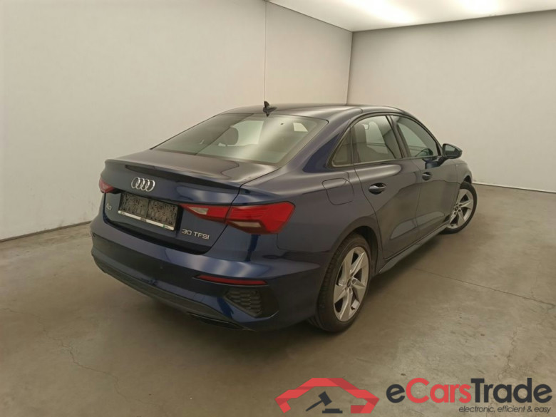Audi A3 Berline 1.0 TFSi 30 81kW S tronic S line Bus. Ed 4d #2