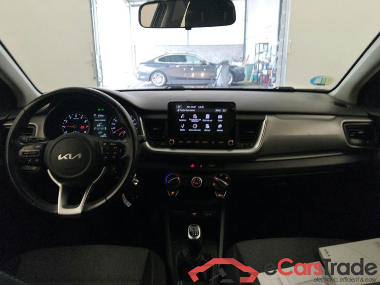 KIA Stonic / 2017 / 5P / todoterreno 1.0 T-GDi 74kW (100CV) MHEV iMT Concept (CM) #3