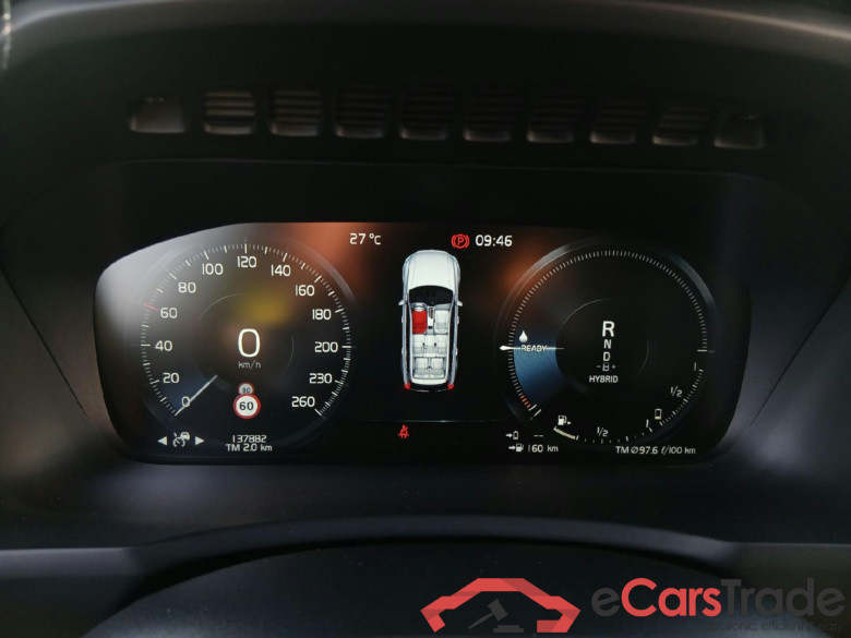 VOLVO XC90 / 2019 / 5P / todoterreno 2.0 T8 AWD Recharge R-Design Auto #4