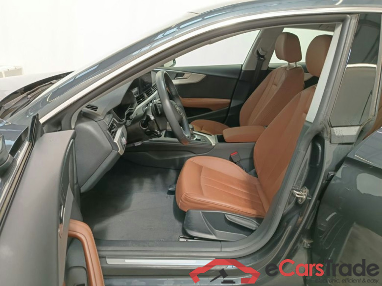 Audi A5 Sportback 30 TDI S tronic Bus. Ed. Attraction 5d #3