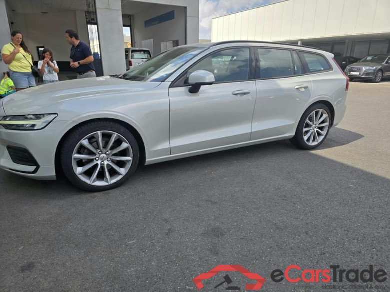 VOLVO V60 Dsl V60 2.0 D3 Momentum Geartronic