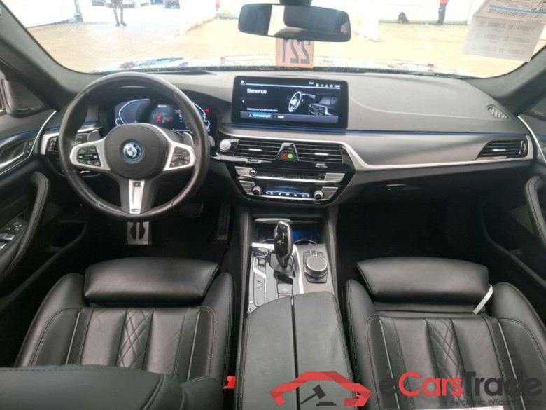 BMW Série 5 / 2020 / 4P / Berline 545e xDrive 394ch M Sport BVA8 #6
