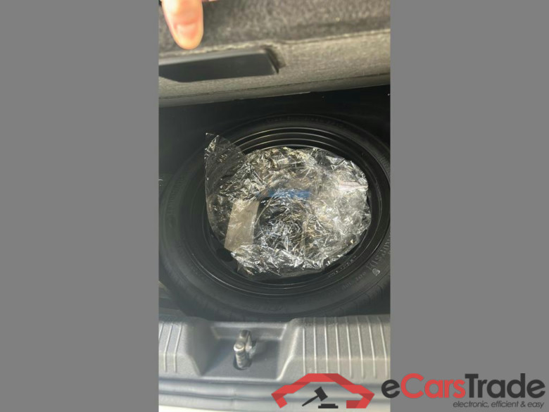 VOLKSWAGEN Golf VIII Golf 1.0 eTSI Life OPF DSG #6