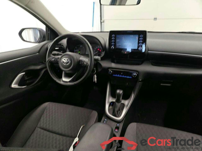 TOYOTA Yaris 1.5 Hyb. Active #3