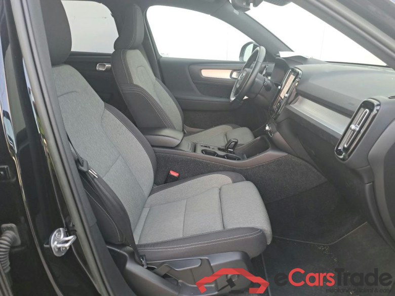 VOLVO XC40 / 2021 / 5P / todoterreno 2.0 B3 G Core Auto #6